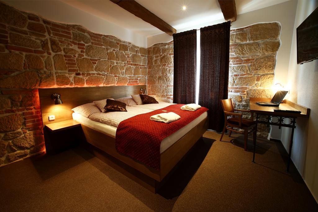 Apartments&Suites Žlutá Hruška Plzeň Exterior foto